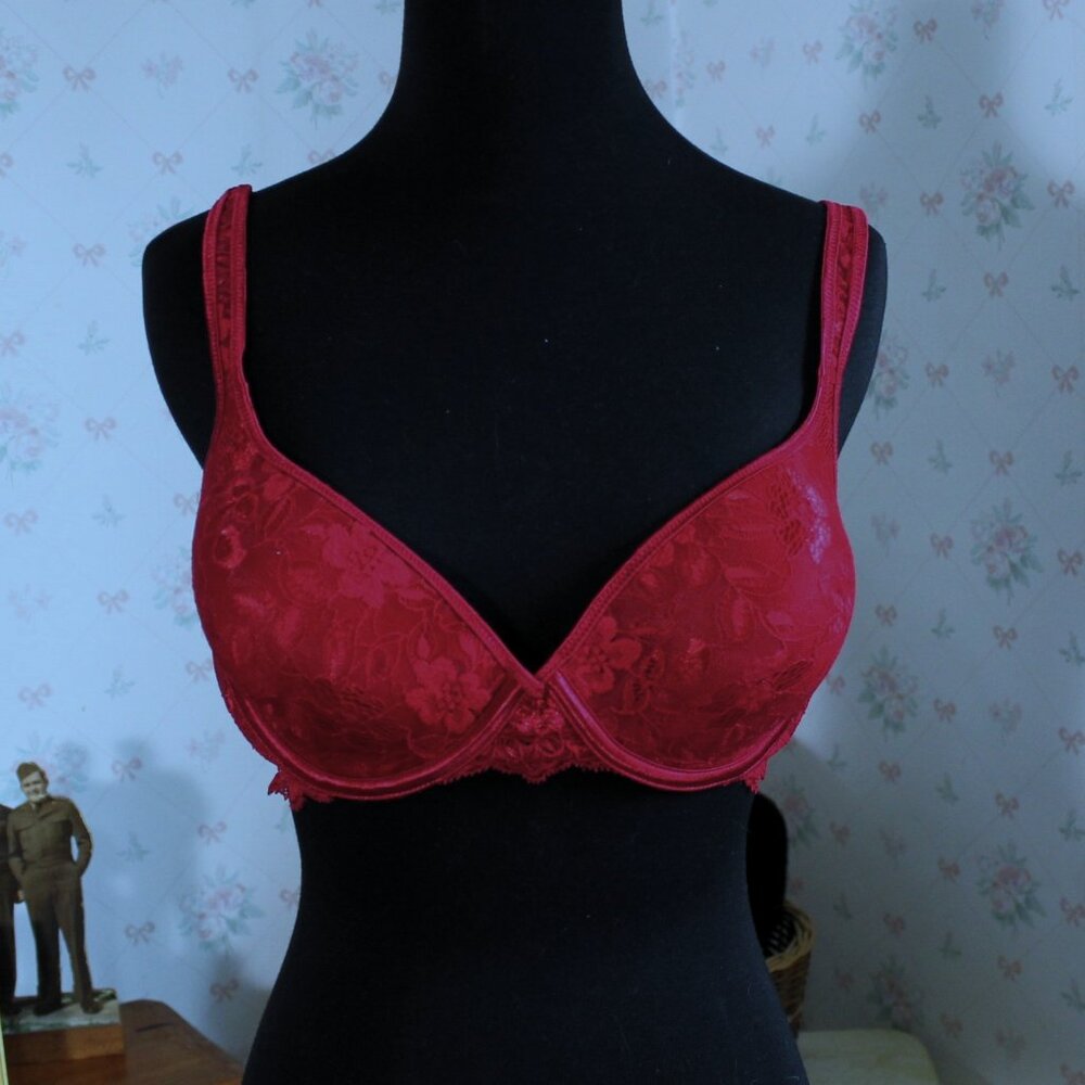 Vassarette Red Lace Bra, 38C